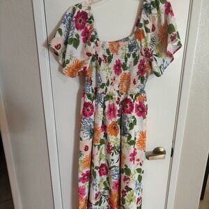 Floral Shirred Square Neck Pocket Midi Dress